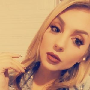 Meet your Posher, Melanie